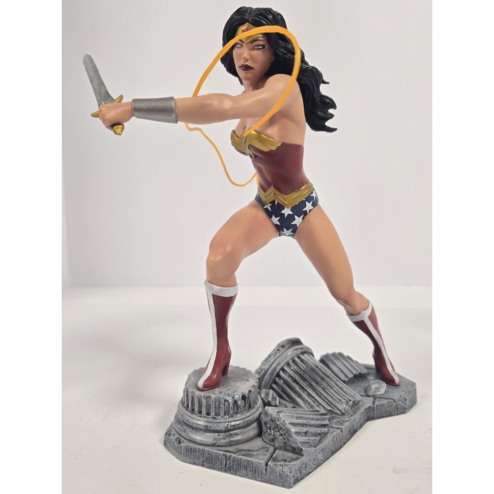 Diamond Select DC Gallery Wonder Woman Lasso Sword 9" PVC Statue 2019